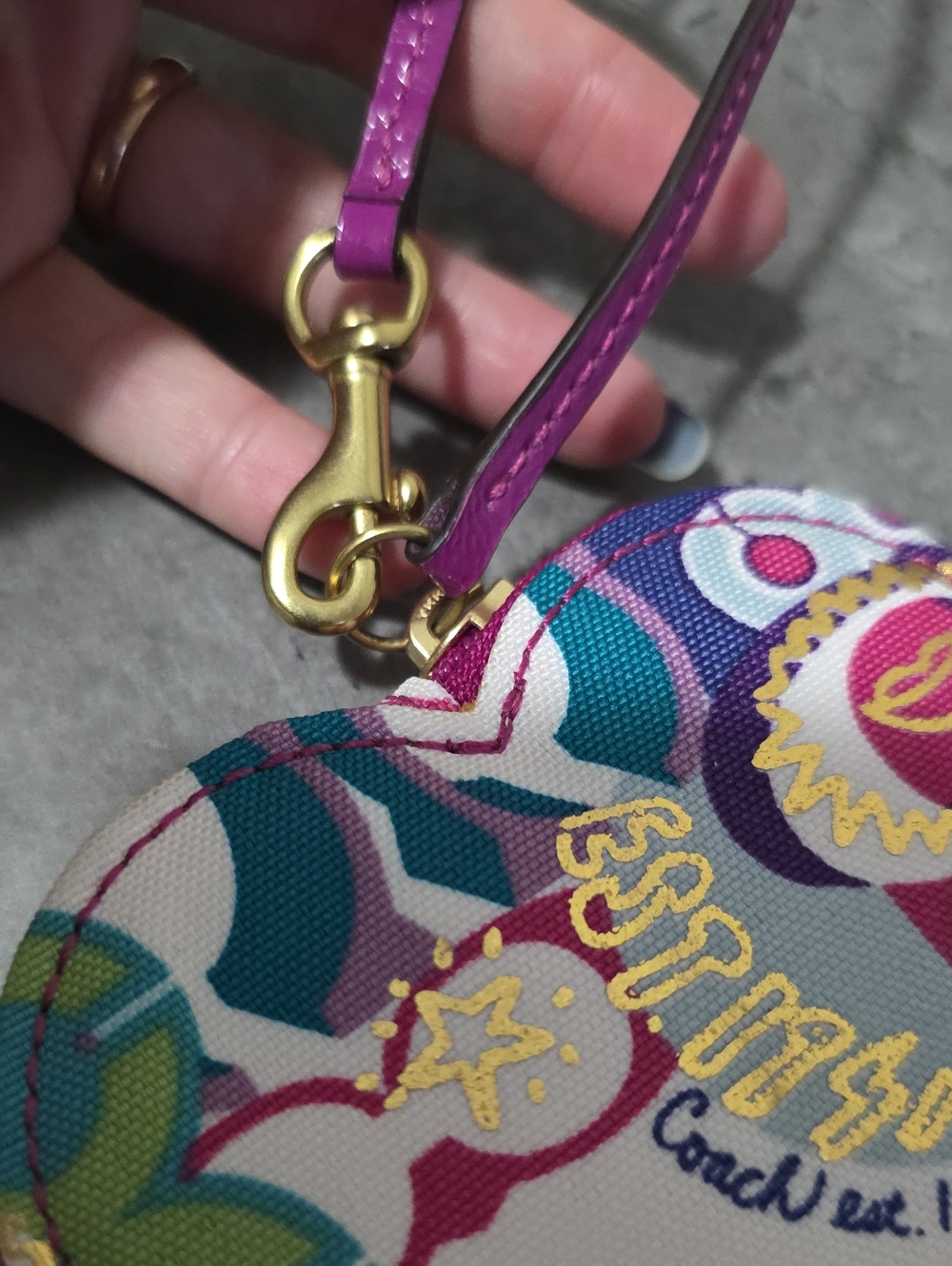 Coach Poppy Graffiti Sateen Heart Coin Purse, Wristlet, Key Ring, Bag Charm Y2K - Picture 8 of 12